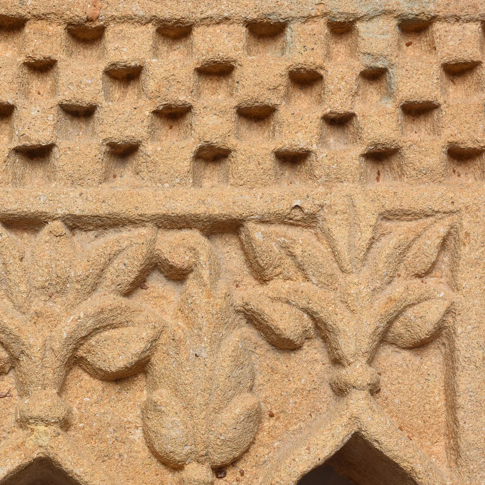 3 Way Stone Lamp Niche From Jaisalmer - 19th Century