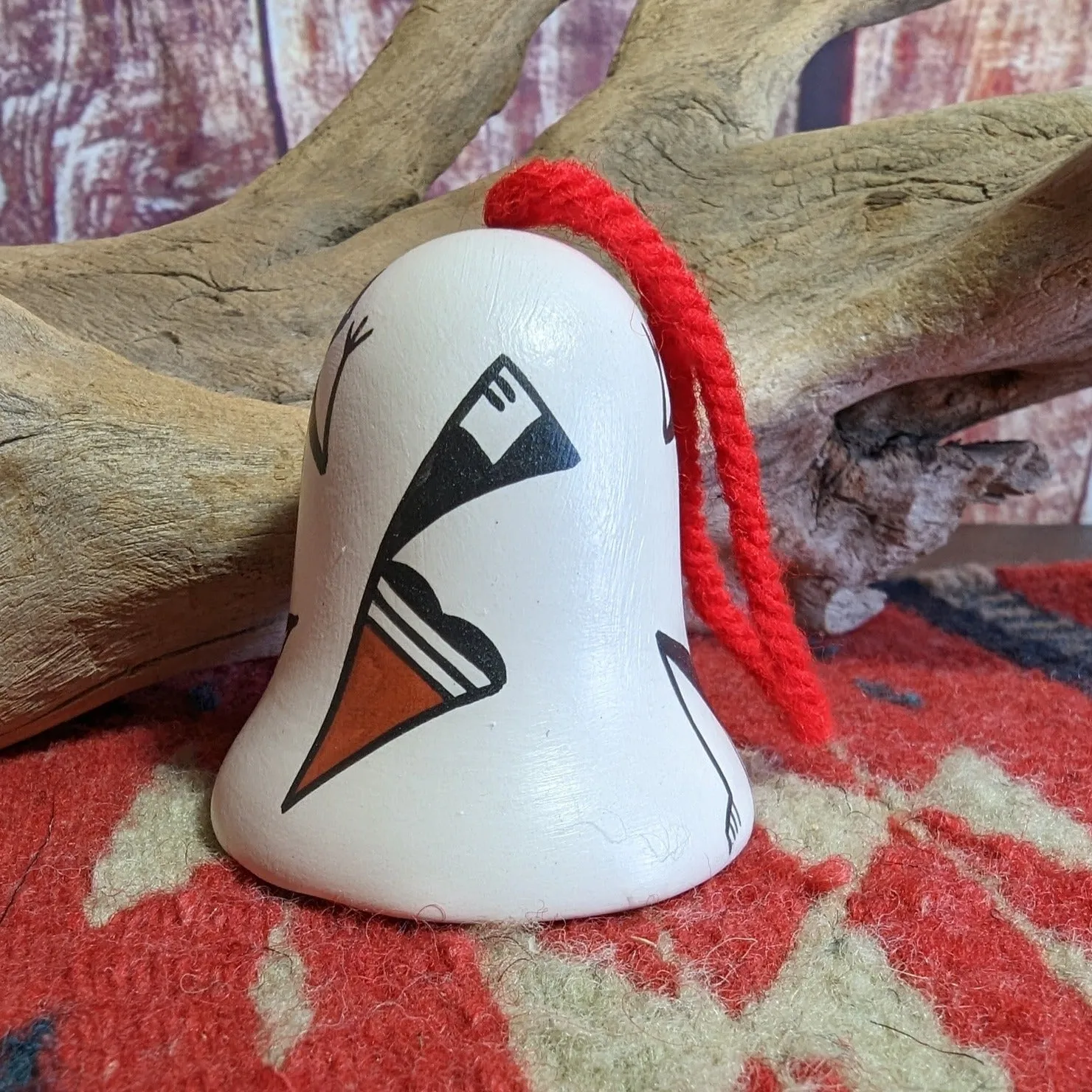 Acoma Pueblo Lizard Bell Ornament MZ-0007