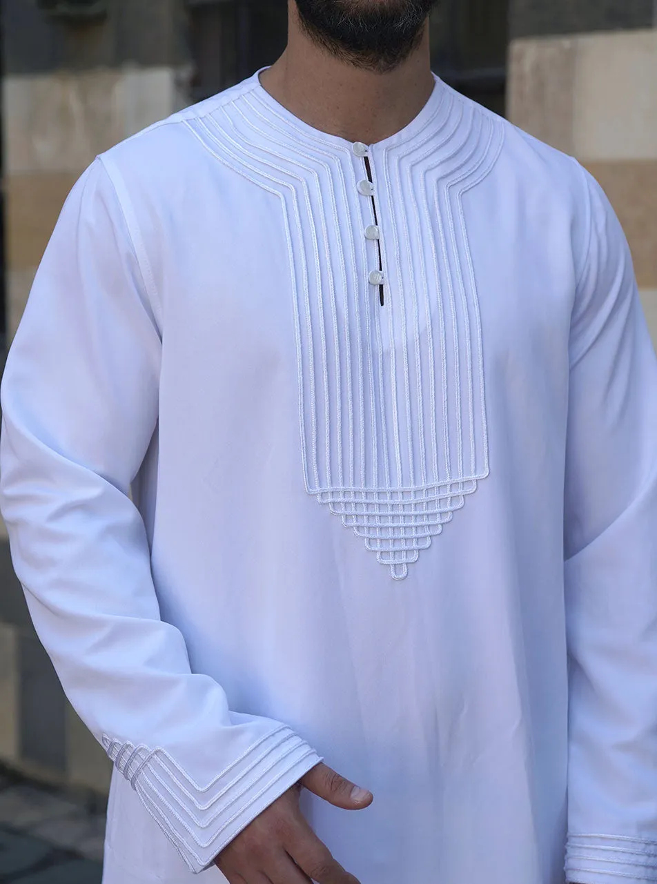 Artistic Twine Embroidered Thobe