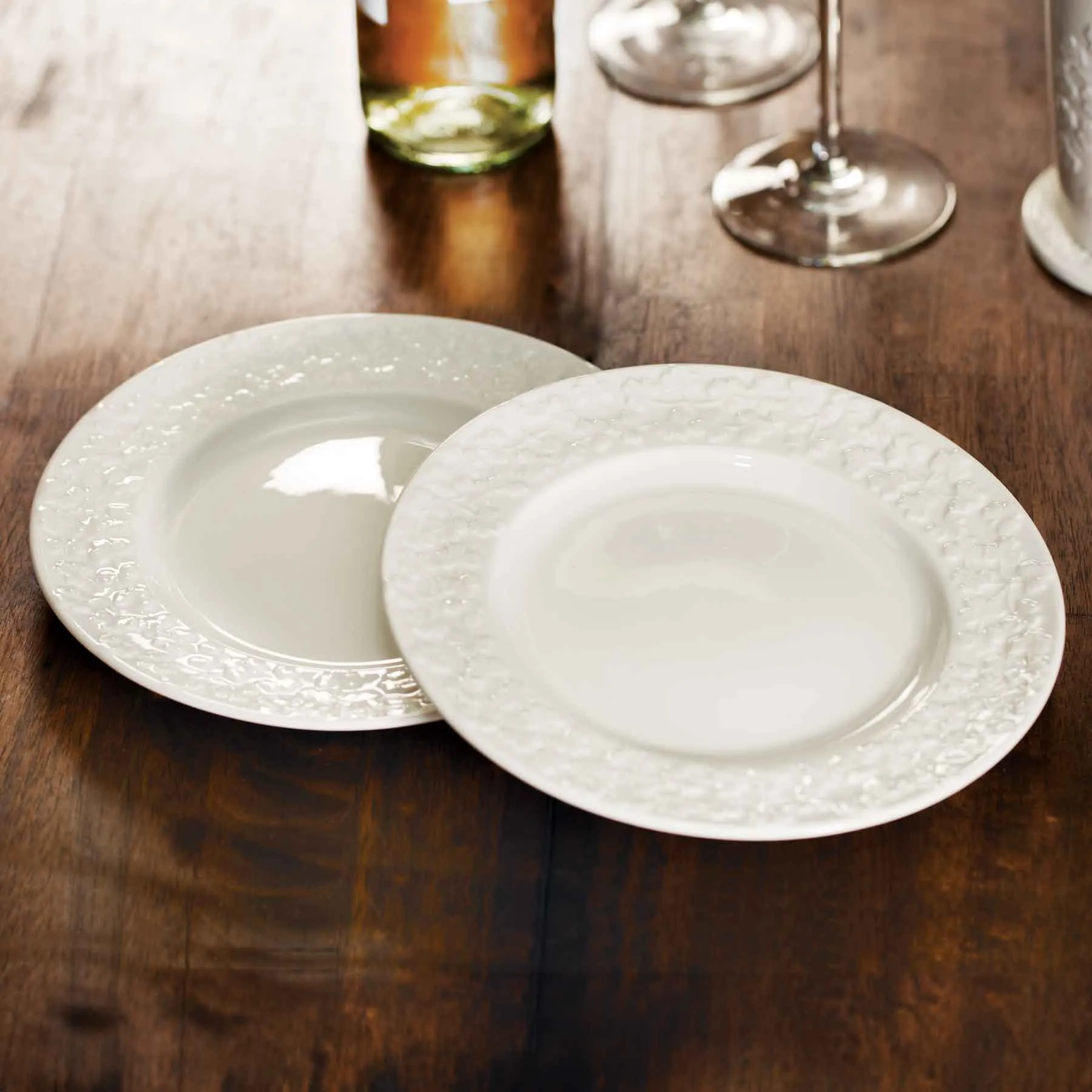 Belleek Field of Shamrocks Set of 2 Side Plates