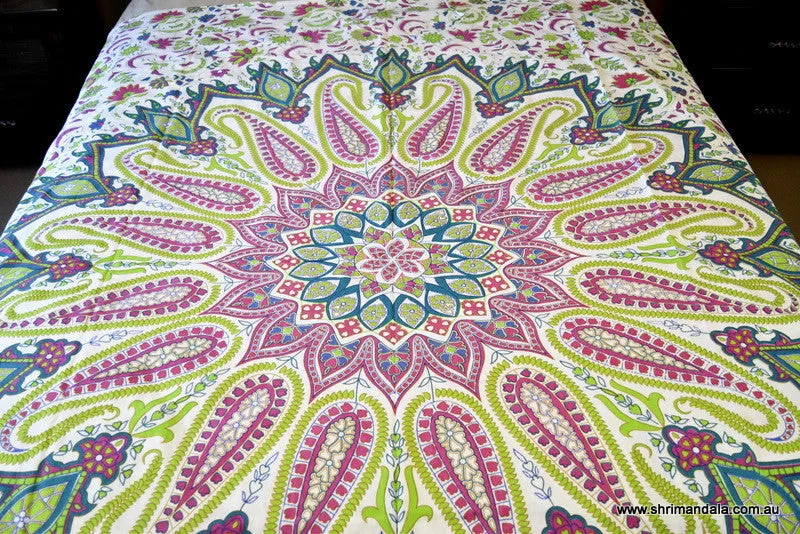 Bohemian Paisley Green Mandala Duvet Set