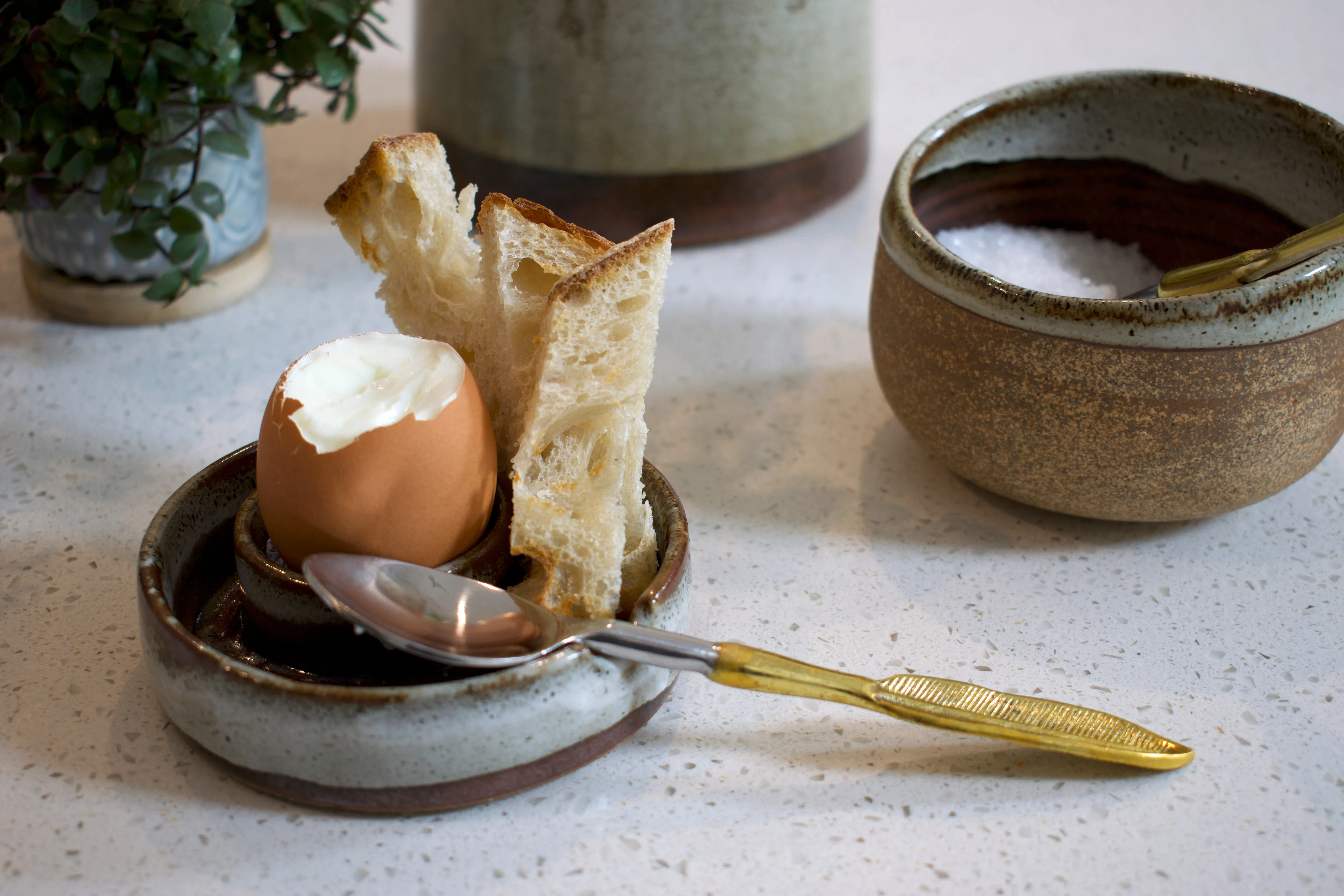 Ceramic Speckled Egg Dish