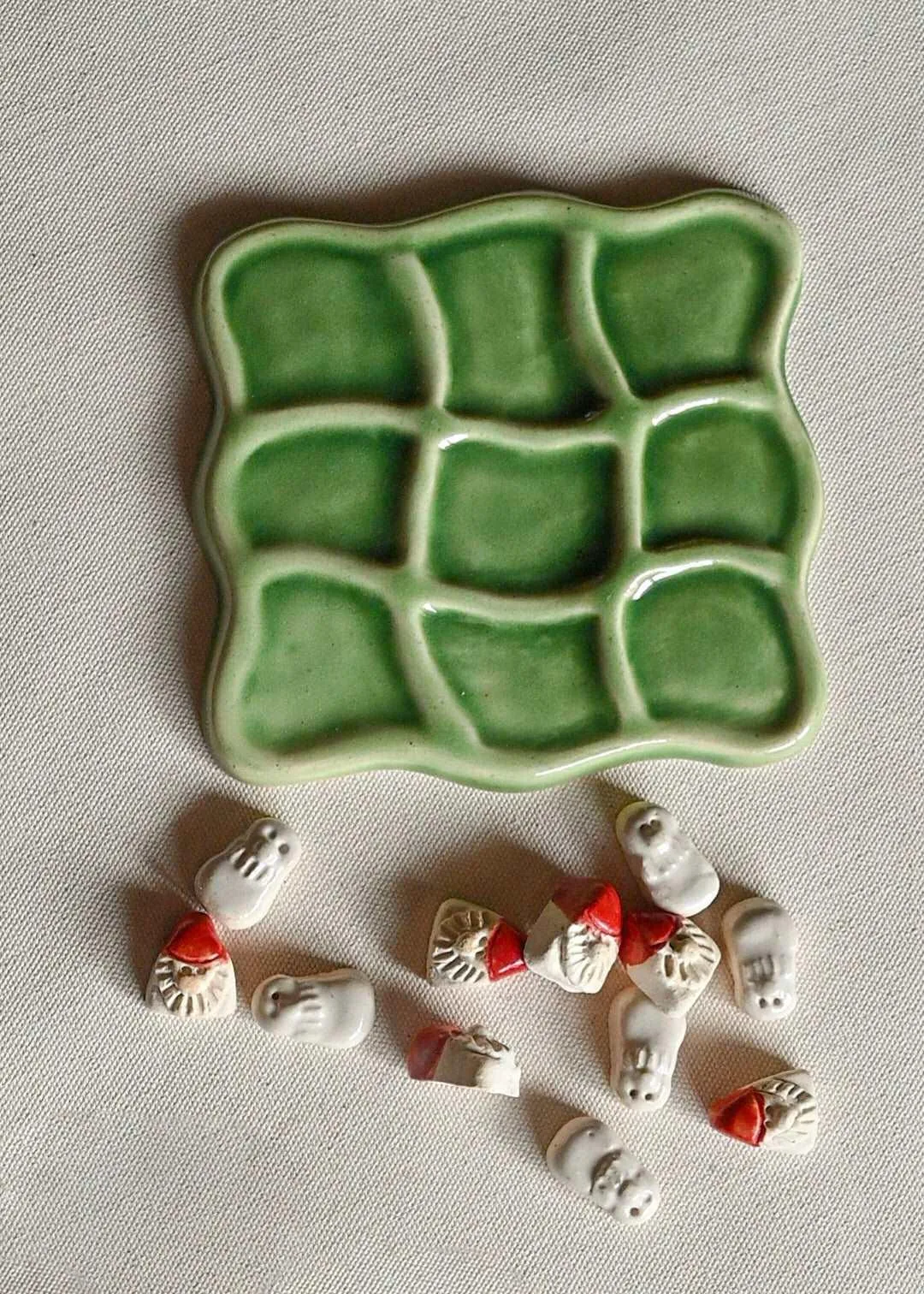 Christmas Themed Ceramic Tic Tac Toe  - TOH