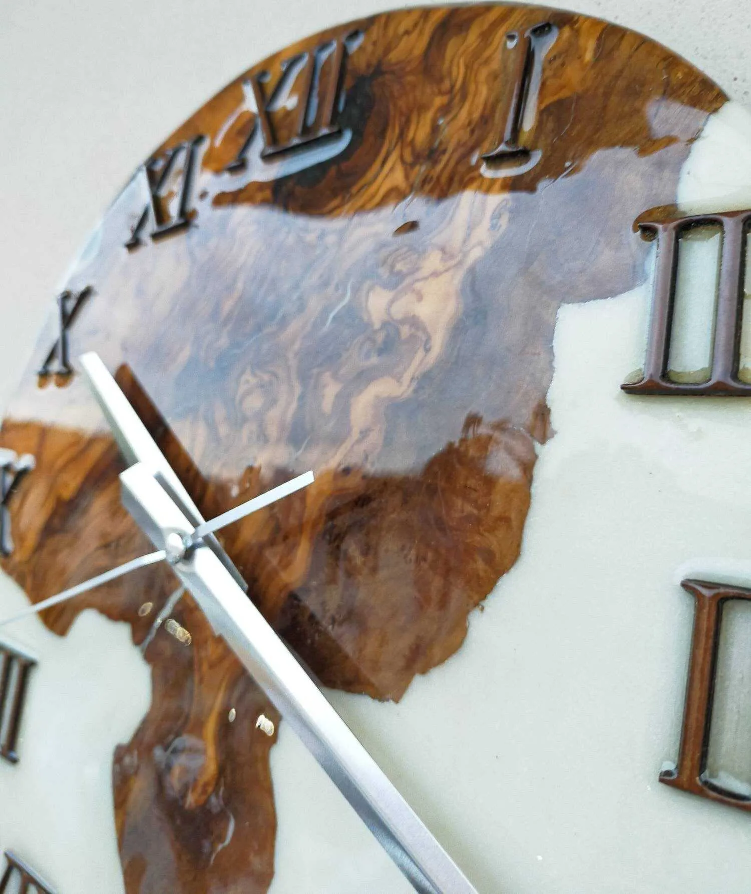 Clocks for wall, Resin Wall Clock, Wall Clock, Wood Clock, Wood Decor, Wooden Clock, Large wall clock, Large wall clock