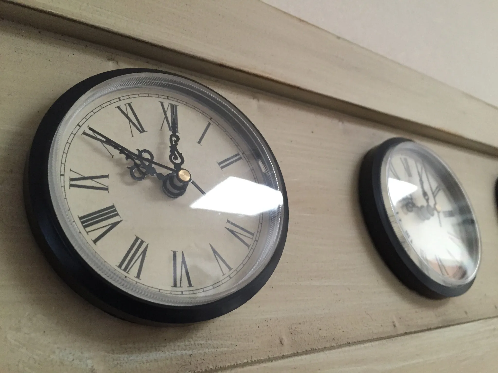 Country Villa Rustic Memo Chalk Board   Clocks