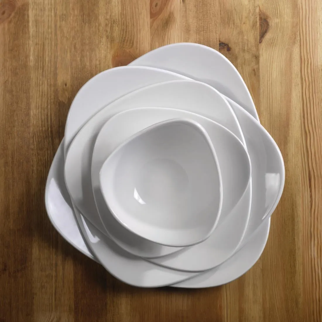 DL400 Churchill Lotus Triangle Bowls 150mm (Pack of 12)