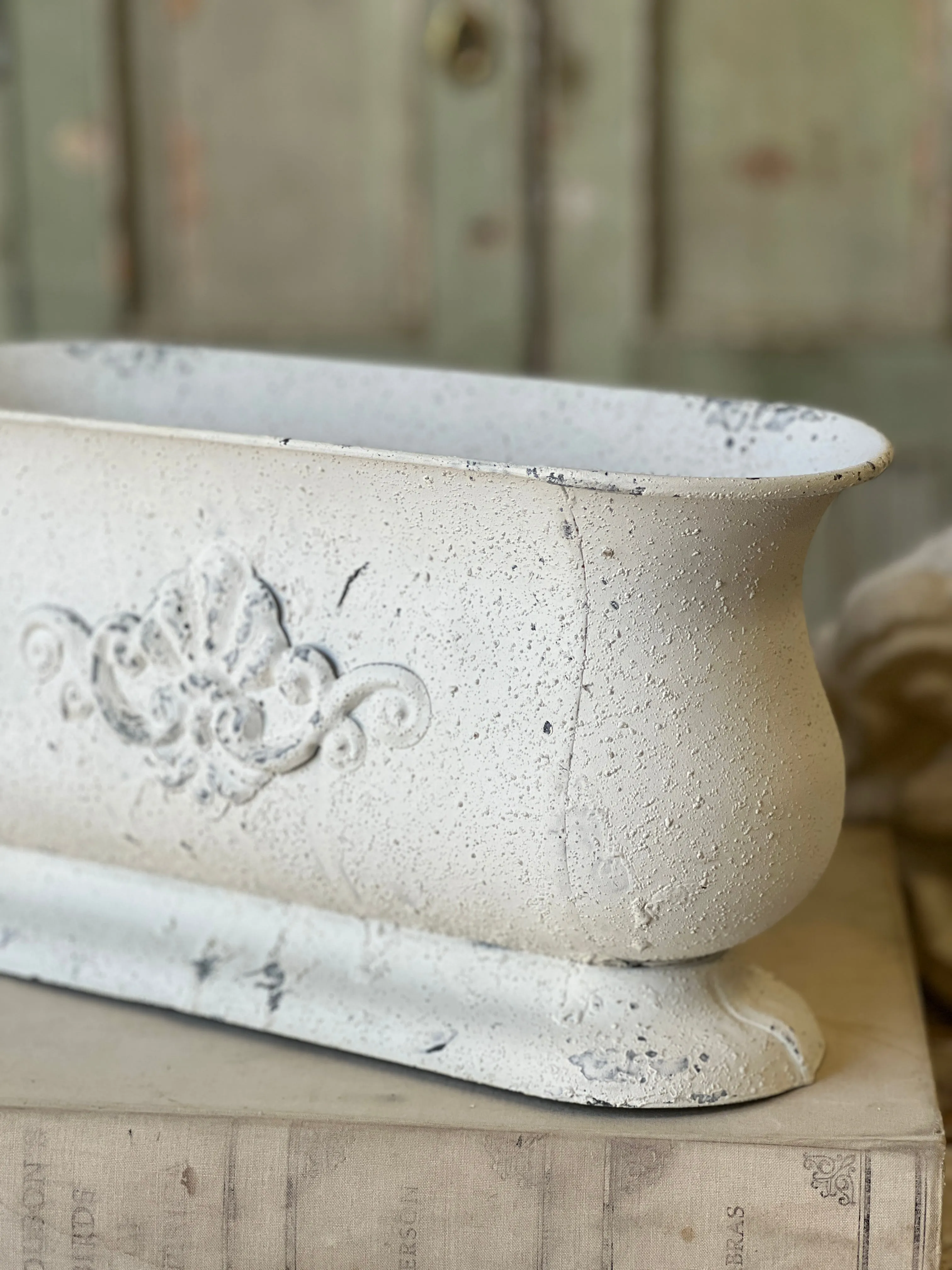Duchess Planter | 15" | NOT CURRENTLY IN STOCK-New For Spring 2025!