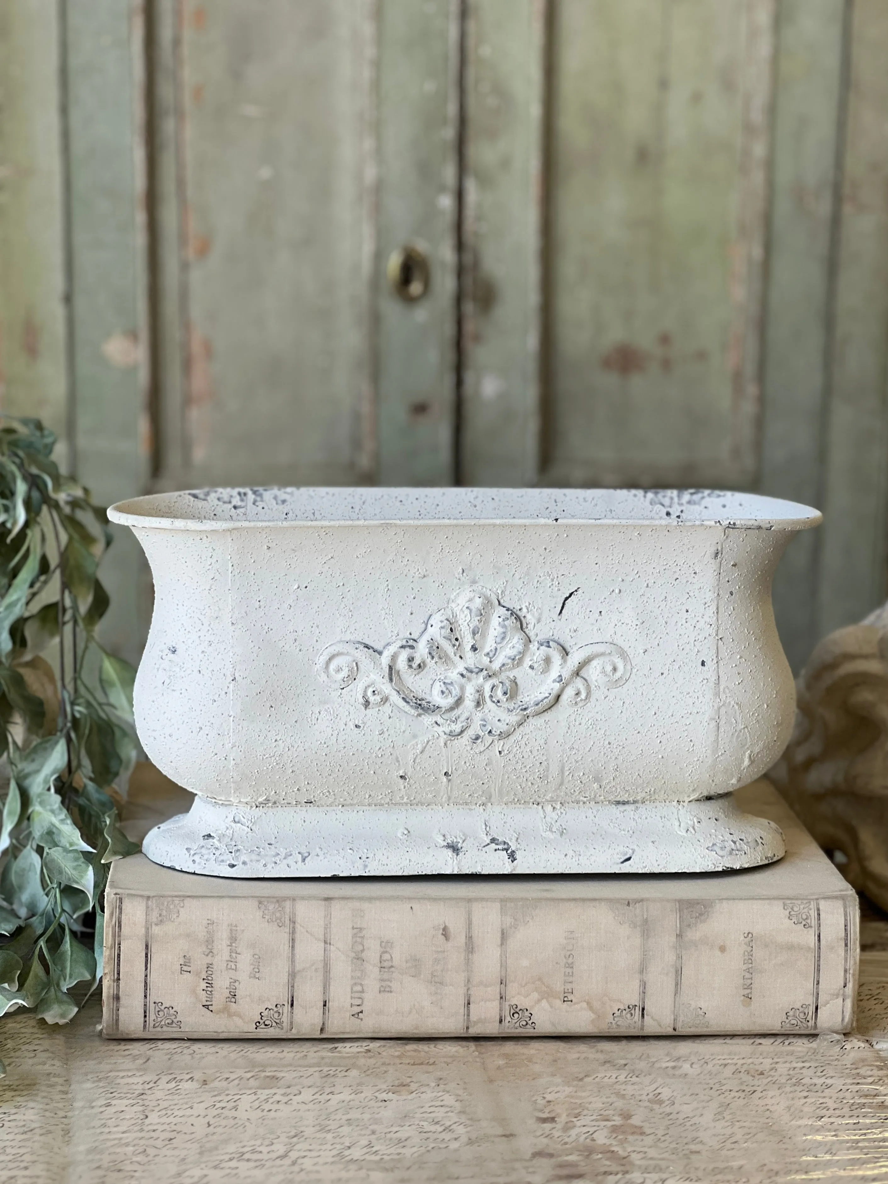 Duchess Planter | 15" | NOT CURRENTLY IN STOCK-New For Spring 2025!