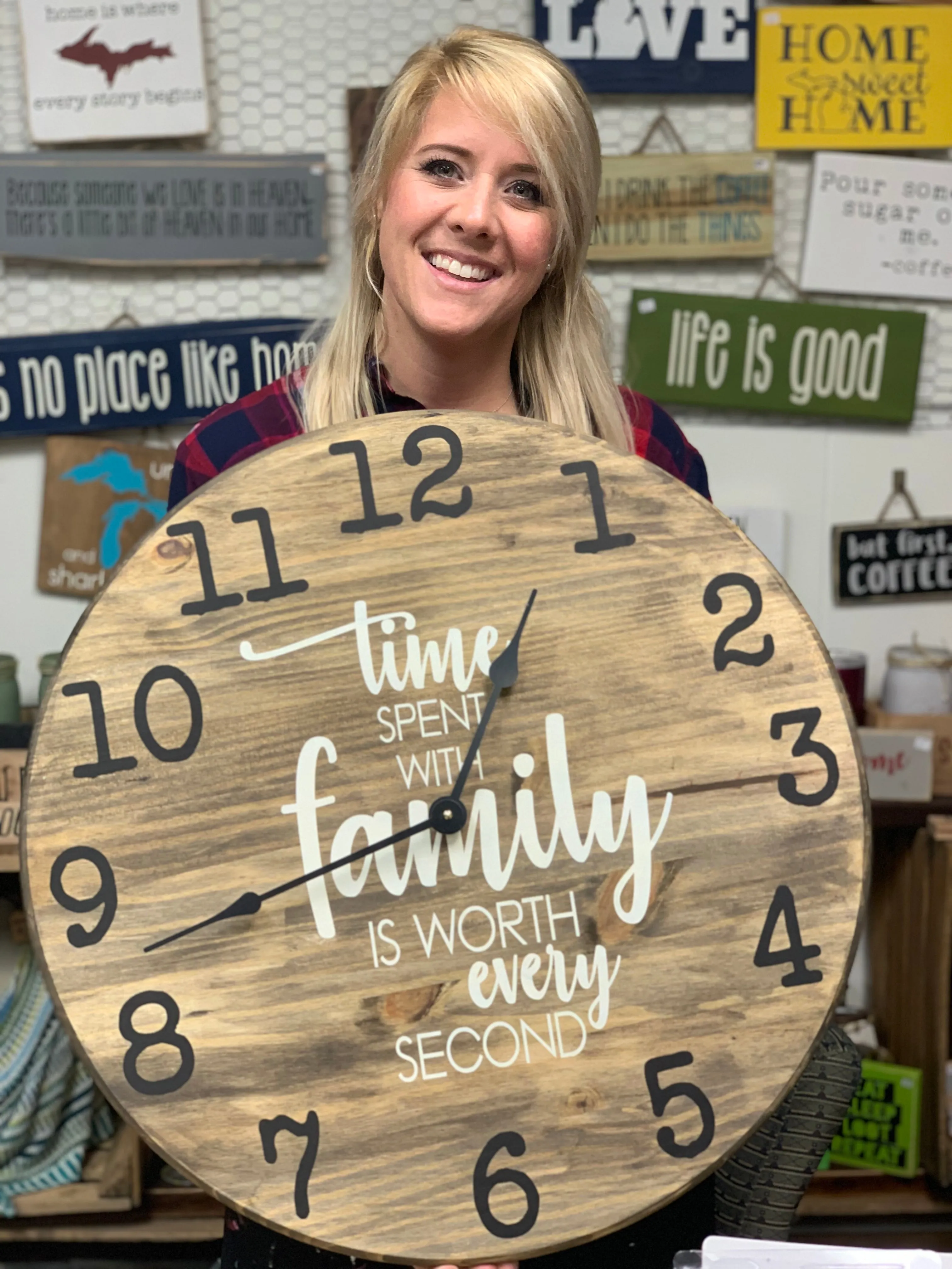 Farmhouse Clock, 18"