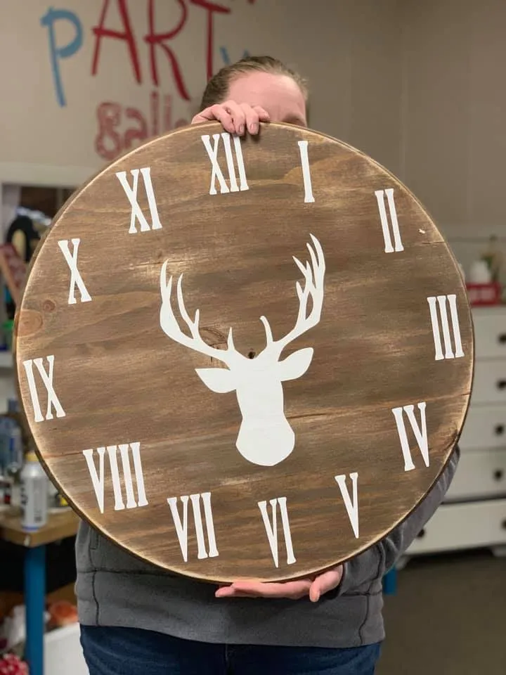 Farmhouse Clock, 18"