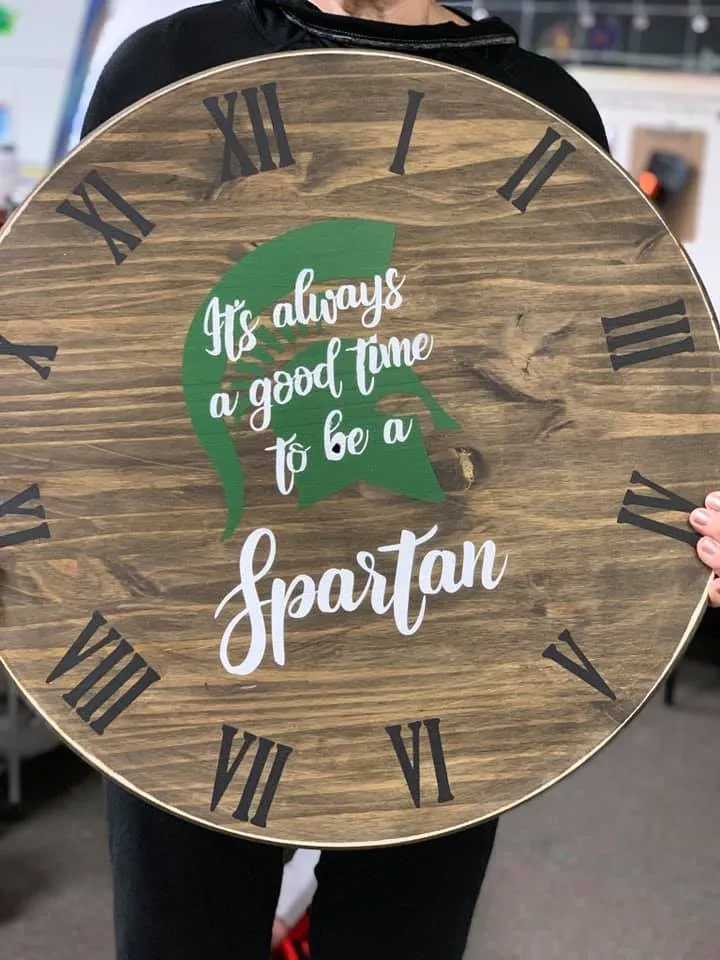 Farmhouse Clock, 18"