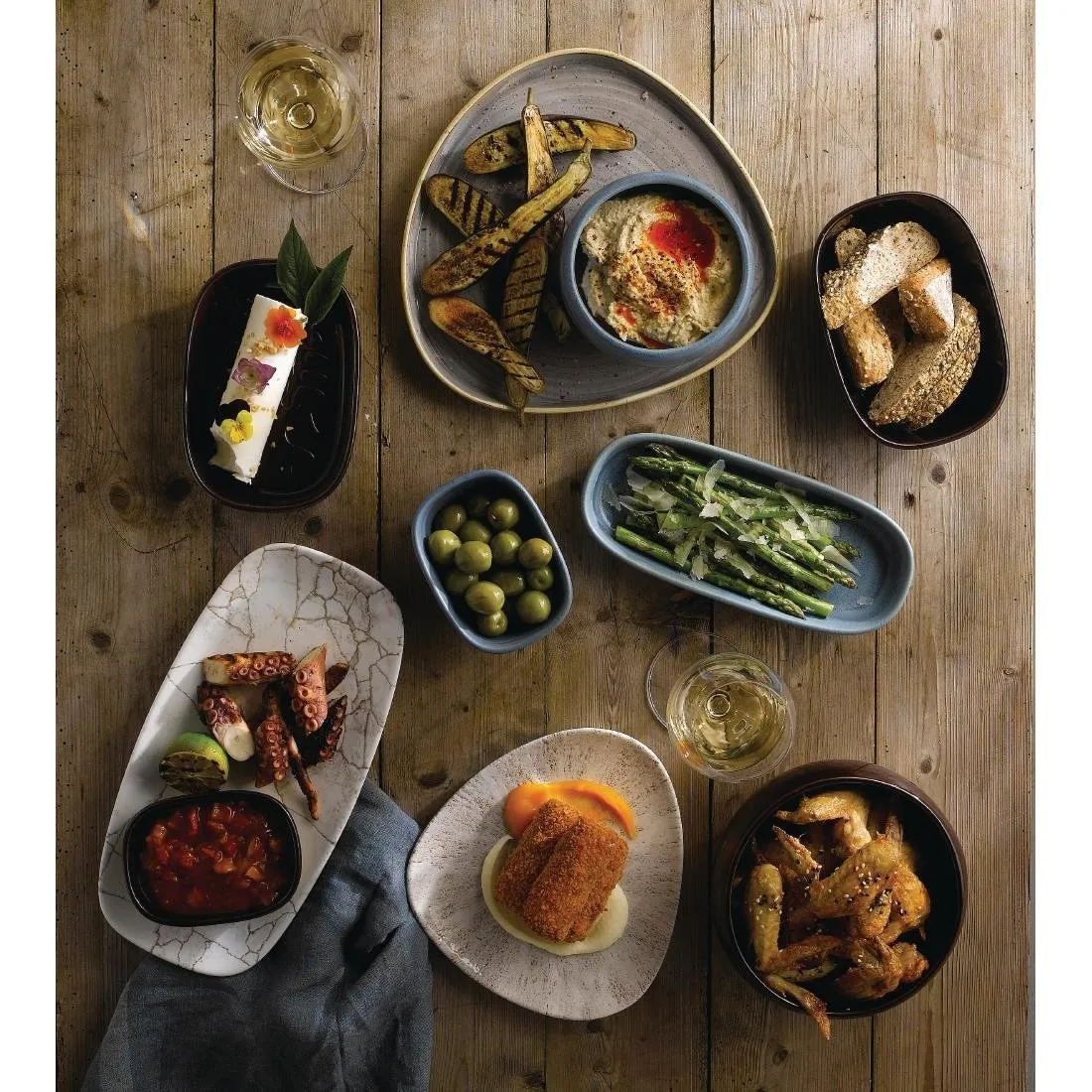 FR017 Churchill Emerge Oslo Blue Tray 230 x 95mm (Pack of 6)