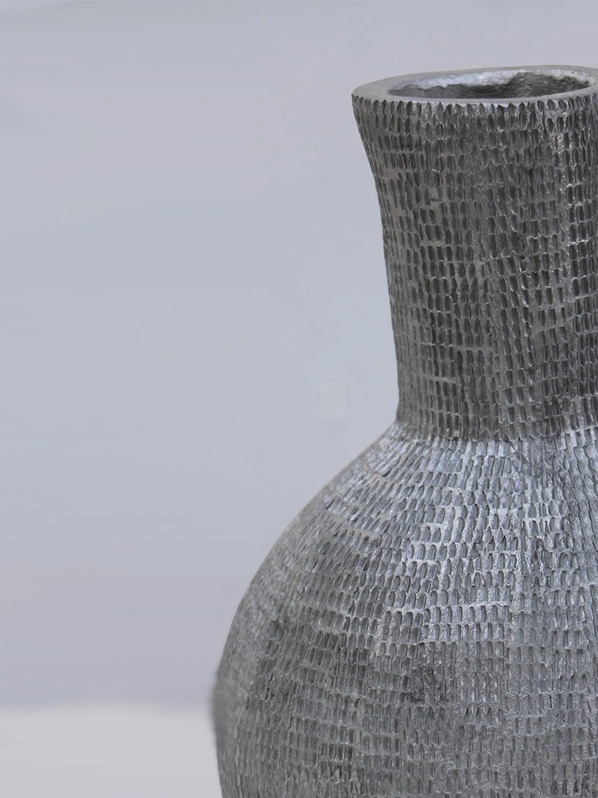 Handcrafted Aluminium Vase Natural Silver