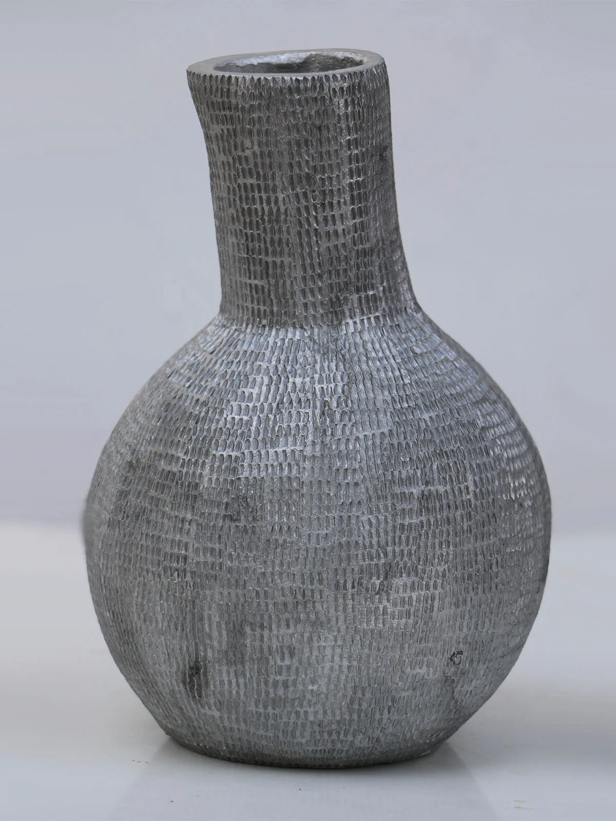Handcrafted Aluminium Vase Natural Silver