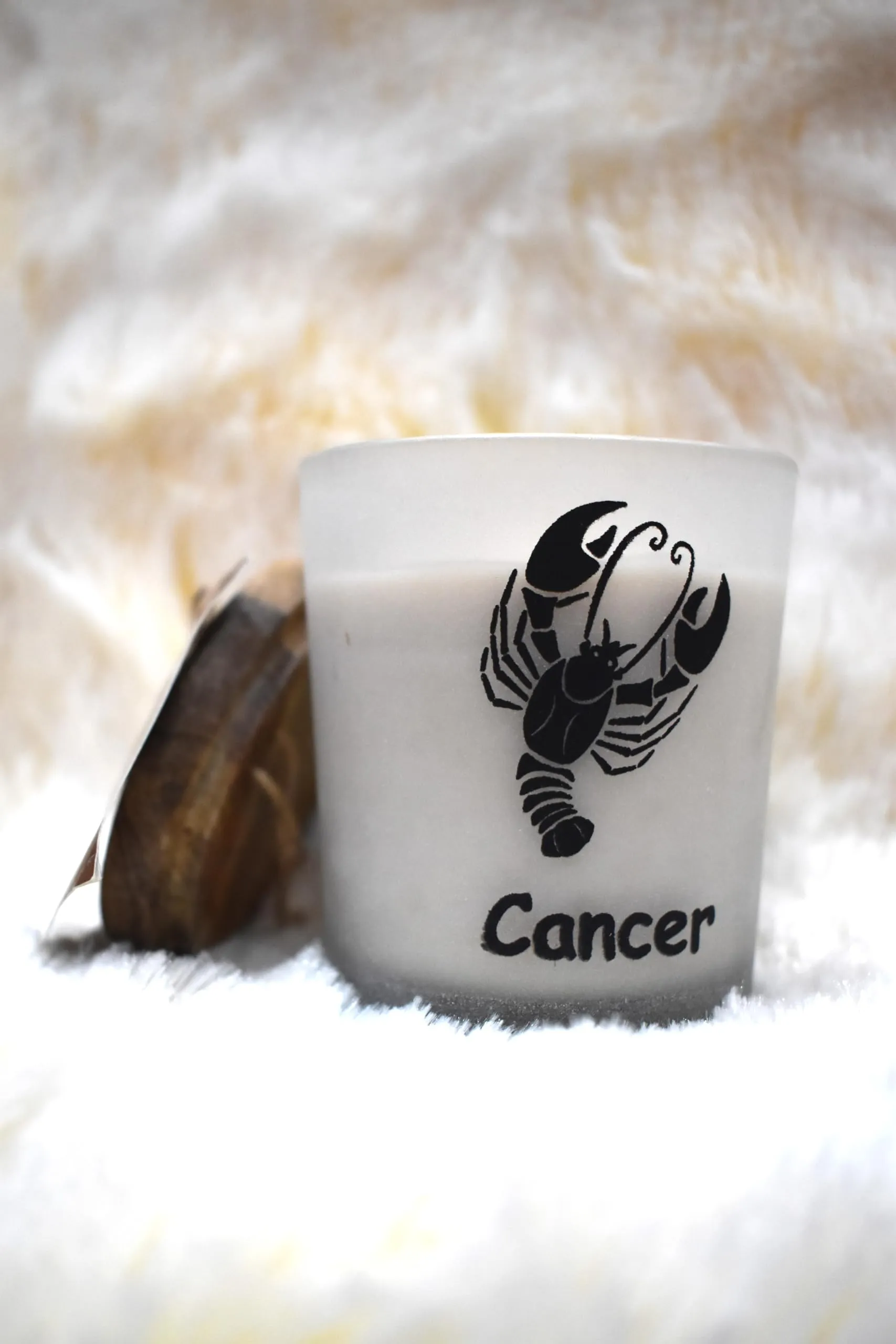 HS Candles Zodiac (Cancer), Aromatic Frosted Soy Wax Organic Candle, Burning time 20-24 Hours, Aromatherapy, Meditation,Gift, Home Decor |Born June-July|Green Tea Fragrance