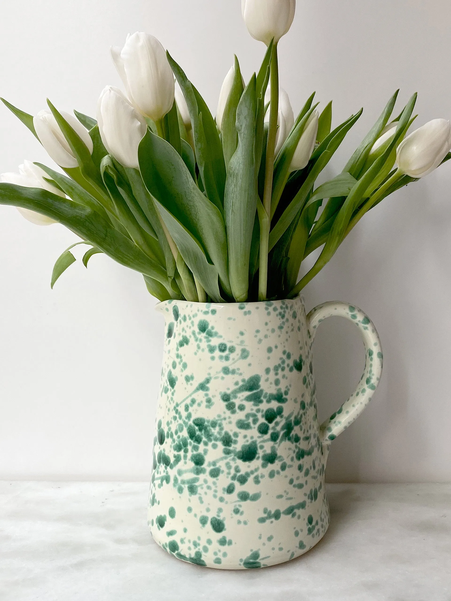 Jug in pistachio