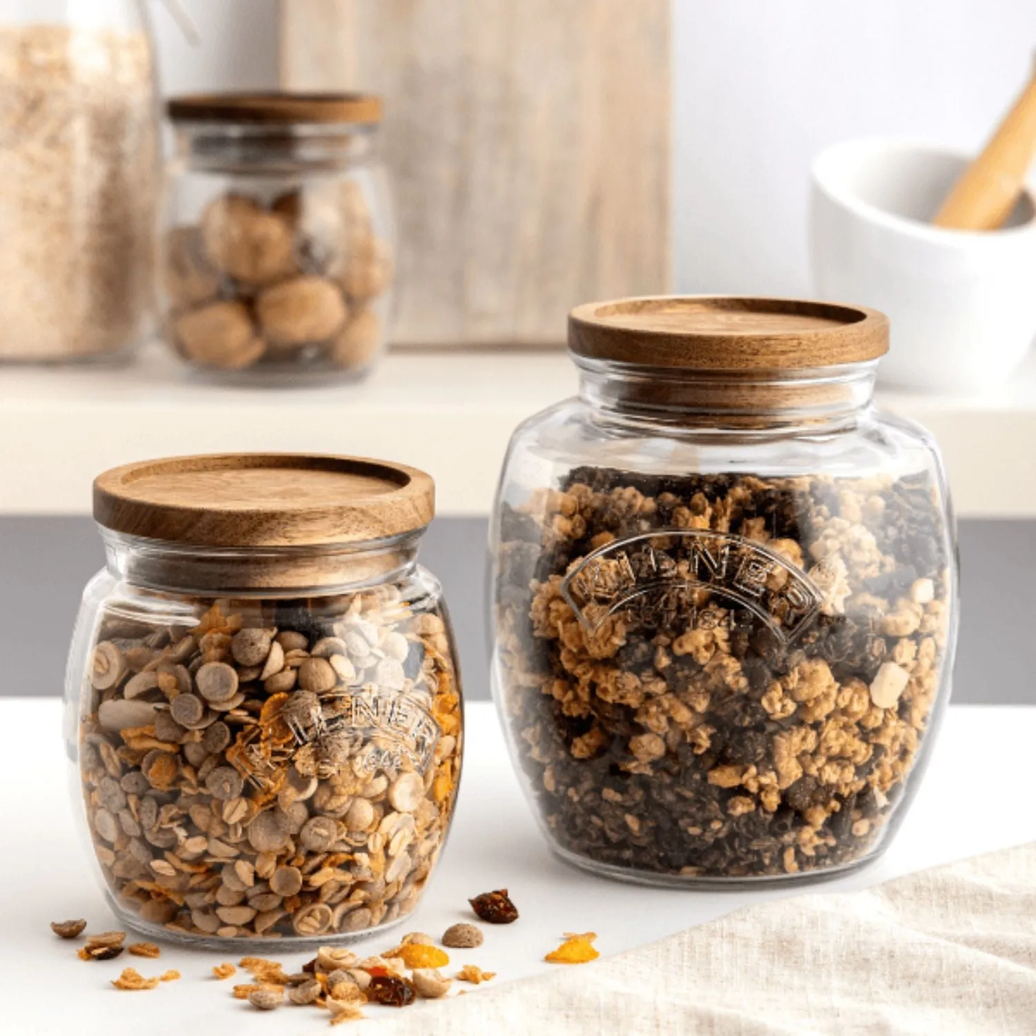 Kilner 2 Litre Universal Jar With Wooden Lid