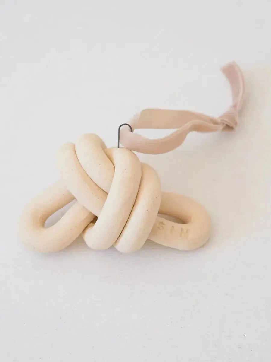 Marin Ornament Double Loop Knot