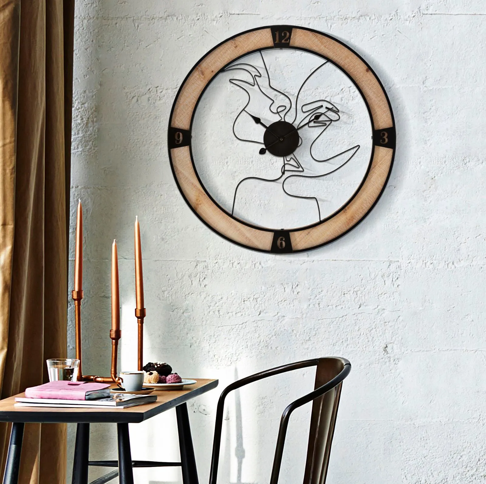 Metal & Wooden Kissing Couple Wall Clock