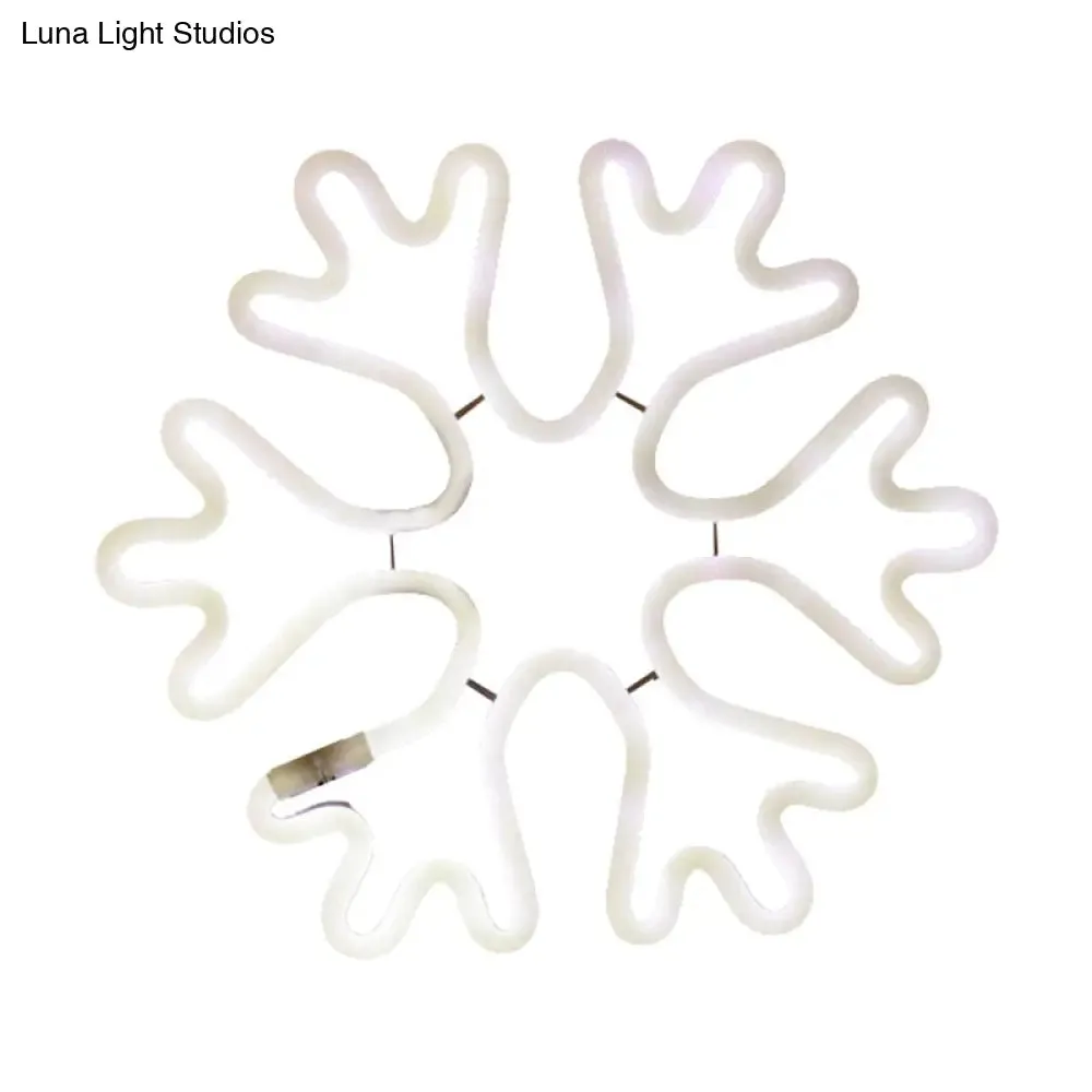 Minimalistic USB LED Night Lamp with Plastic Animation Framework for Modern Wall Lighting
