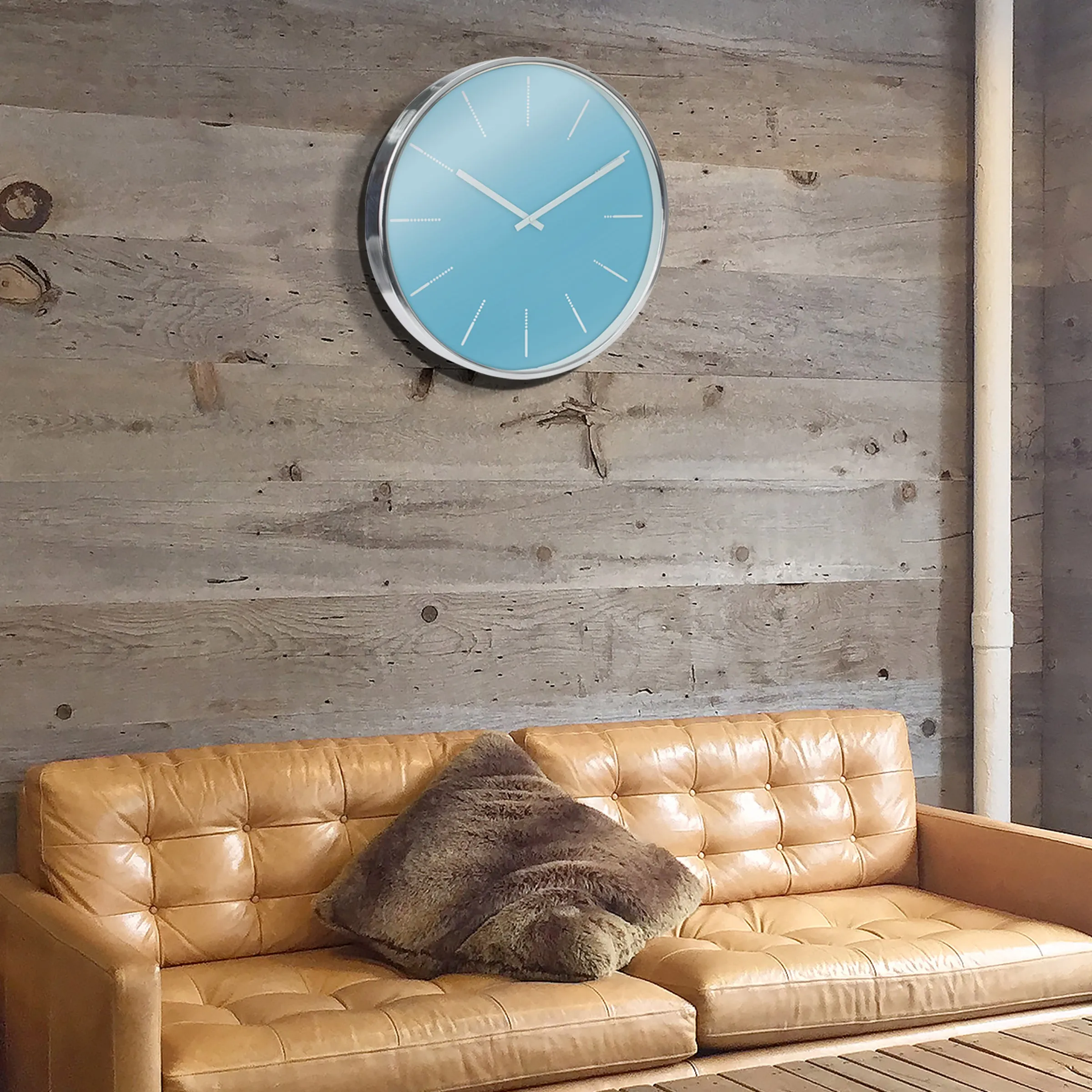 Round Blue Clock with Shiny Silver Notches (WS)