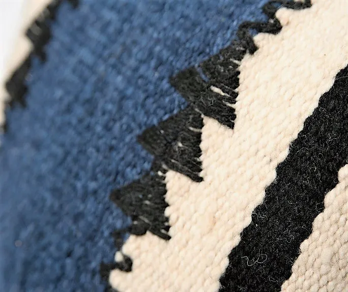 Upis handspun wool pillow - Lake