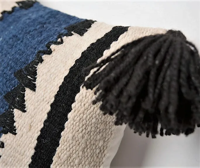 Upis handspun wool pillow - Lake