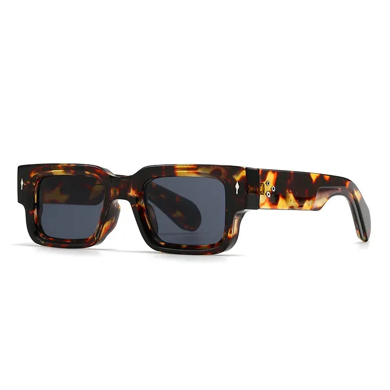 Vantage Square Frames