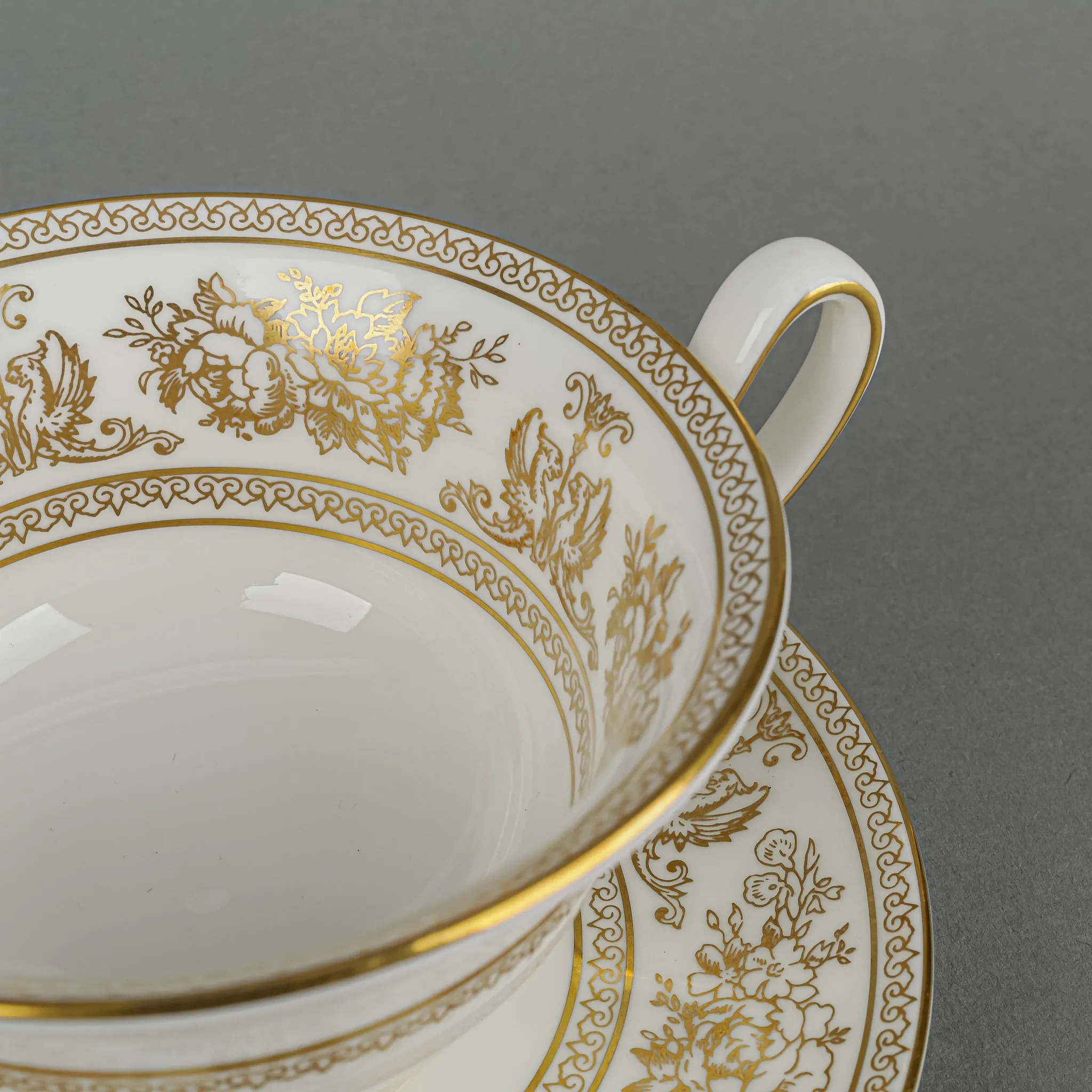 WEDGWOOD Gold Columbia Cream Soup & Saucers -Set of 8 17pcs
