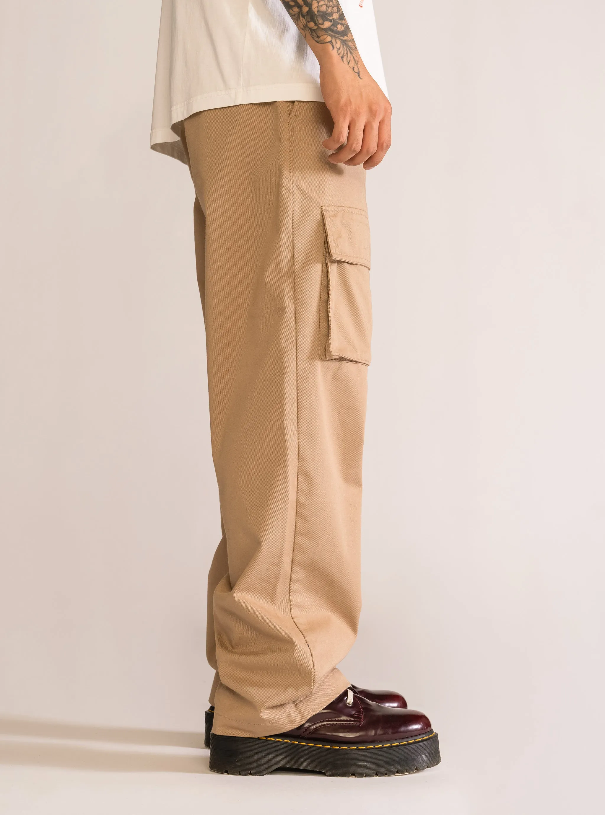 Whimsical Pantaln, Kaky